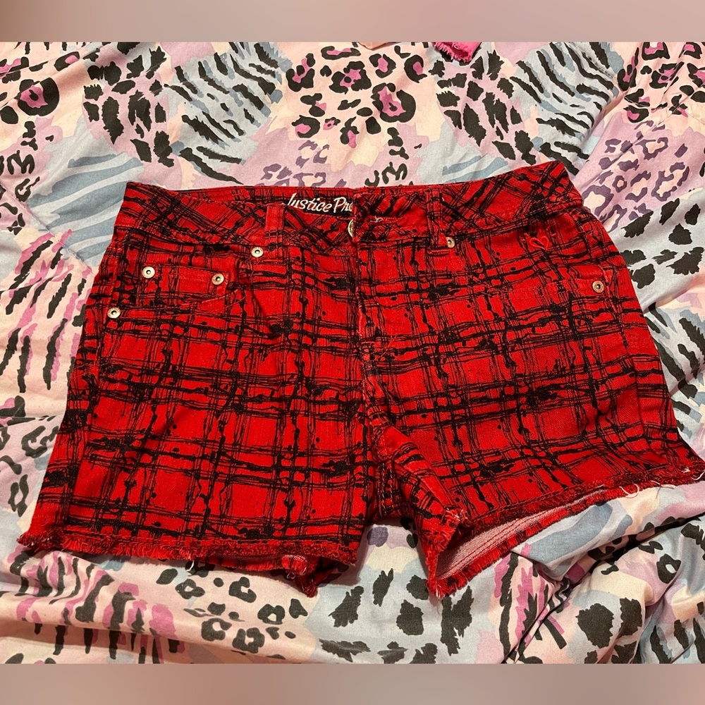 ISO: Justice jean shorts in size 18, 20, or larger